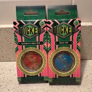 Wicked Official Glinda's Shiz & Shiz University Pin Set NIB